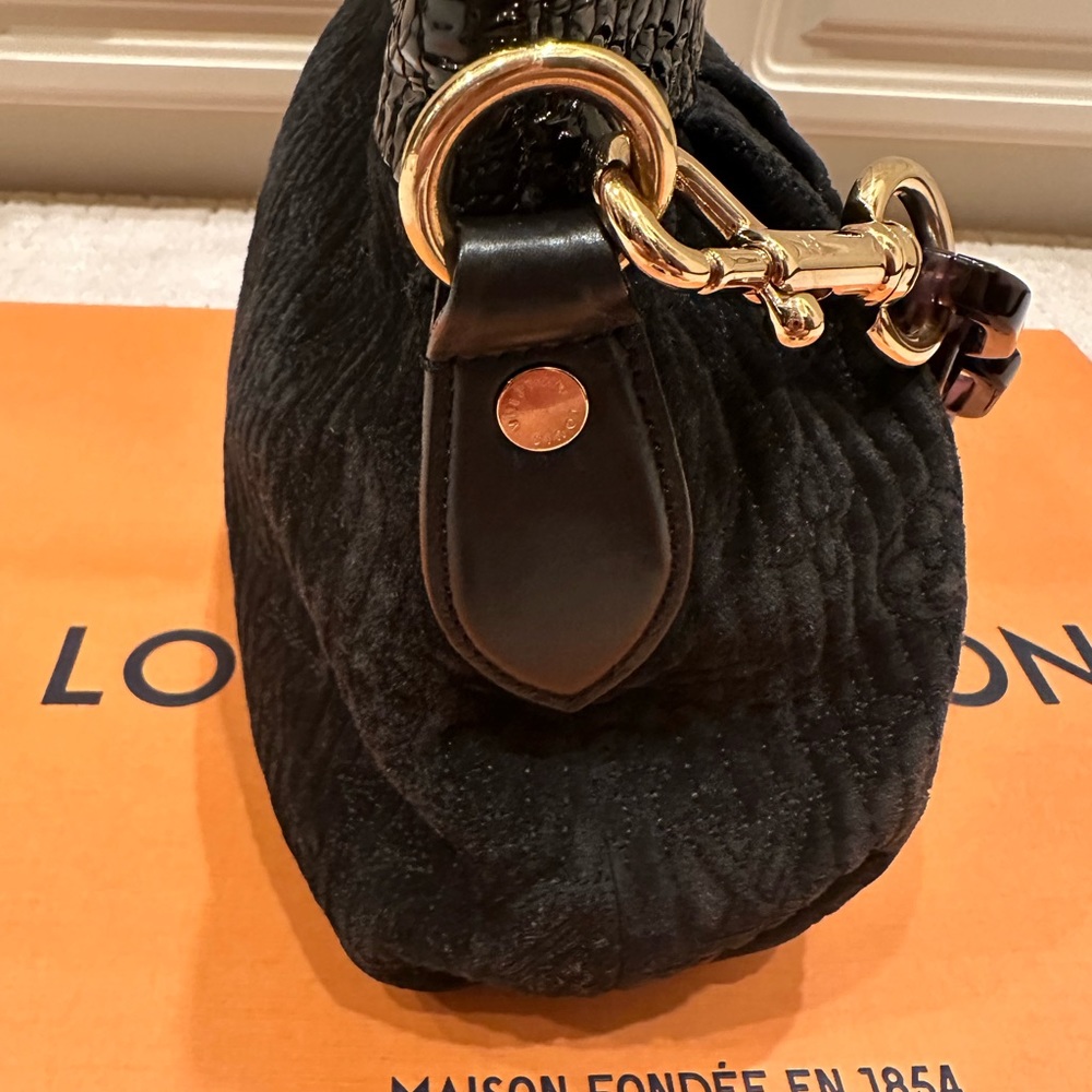 Louis Vuitton Black Monogram Motard AfterDark Bag - Picture 4 of 10